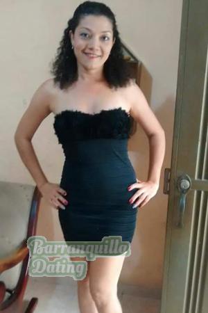 157152 - Akira Age: 48 - Colombia