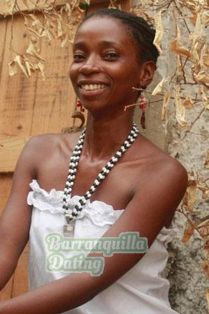 180080 - Teolinda Age: 46 - Colombia