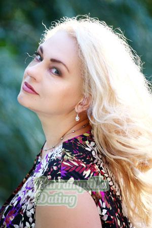 182864 - Irina Age: 52 - Ukraine