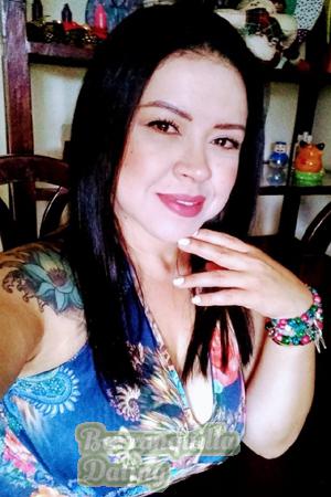 185019 - Yenny Age: 41 - Colombia