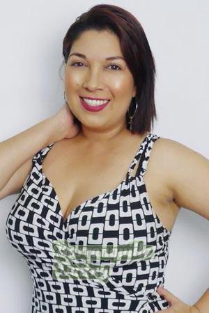 189683 - Giselle Age: 40 - Colombia