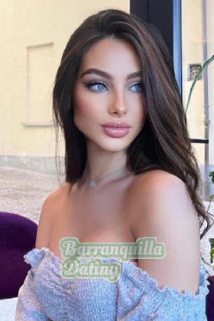 199162 - Elizabeth Age: 20 - Italy