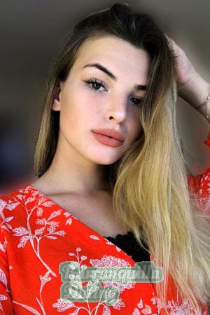 199972 - Polina Age: 19 - Ukraine