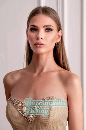 200744 - Kate Age: 20 - Russia