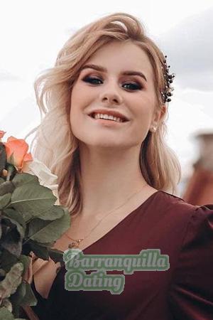 205010 - Erika Age: 18 - Latvia