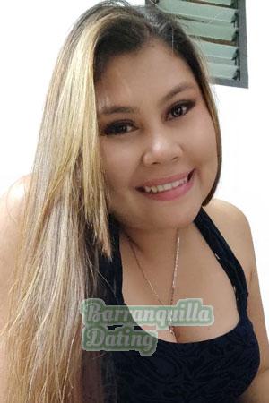 205244 - Daniela Age: 25 - Colombia