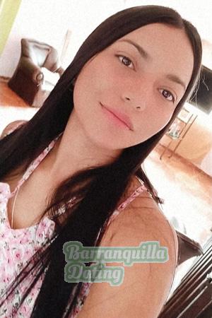 205374 - Estefany Age: 29 - Colombia
