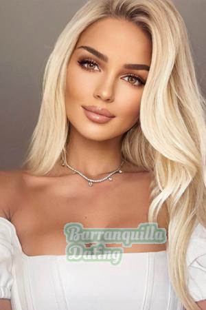 209105 - Anastasia Age: 28 - Russia