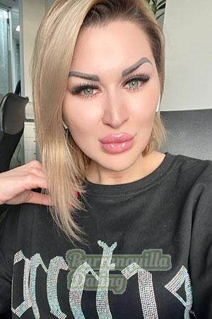 209123 - Irina Age: 36 - Ukraine