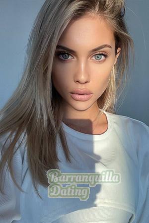 209791 - Polina Age: 21 - Russia