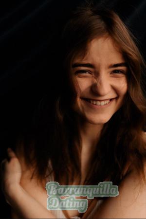 210106 - Yuliia Age: 21 - Ukraine