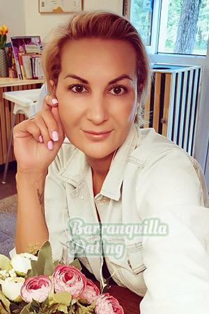 210244 - Olga Age: 44 - Russia