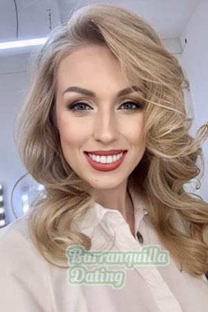 210370 - Kateryna Age: 36 - France