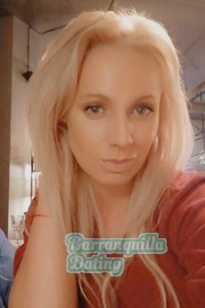 210764 - Ksenia Age: 38 - Russia