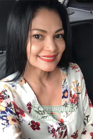 215857 - Isabel Age: 49 - Colombia