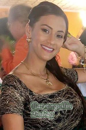 218854 - Gradiely Age: 41 - Costa Rica