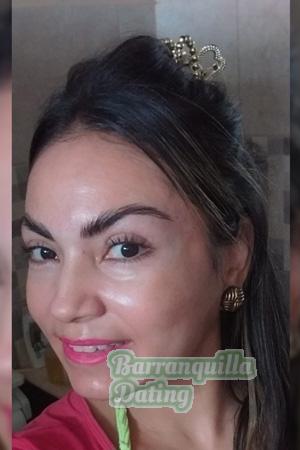 221910 - Elizabeth Age: 39 - Costa Rica