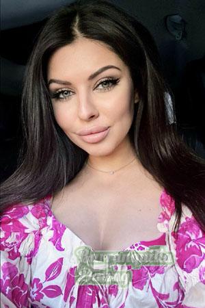 222025 - Chrystyna Age: 26 - Ukraine