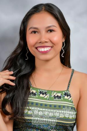 223136 - Lea Age: 26 - Philippines