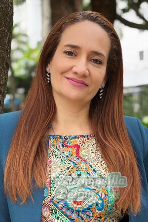 223210 - Yenny Age: 46 - Colombia