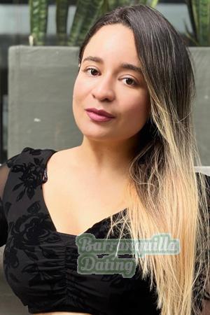 223216 - Geraldine Age: 34 - Colombia