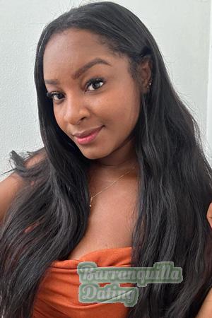 224132 - Paola Age: 27 - Colombia