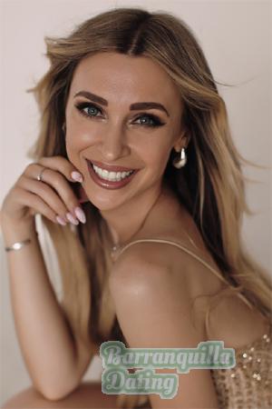 224353 - Anastasiia Age: 33 - Ukraine