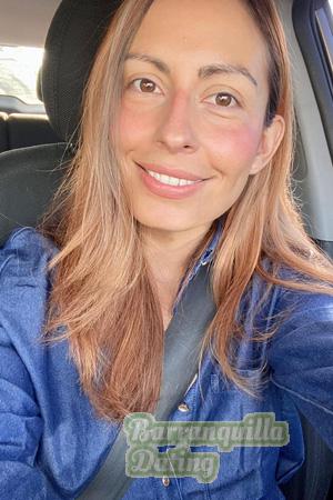 225607 - Laura Age: 37 - Costa Rica