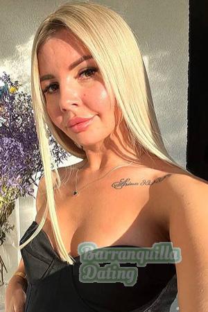 226213 - Viktoriia Age: 32 - Ukraine