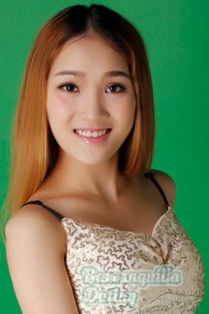227326 - Fangfang Age: 34 - China