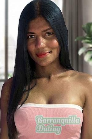 228306 - Laura Age: 26 - Colombia