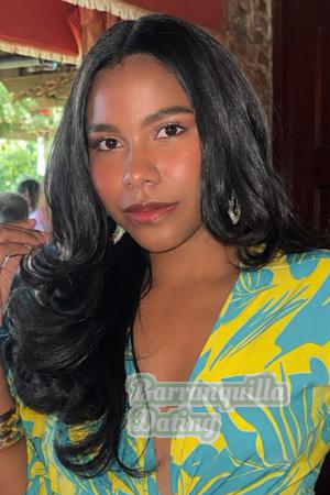 228888 - Laura Age: 27 - Colombia