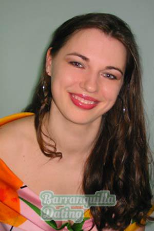 65729 - Svetlana Age: 34 - Russia