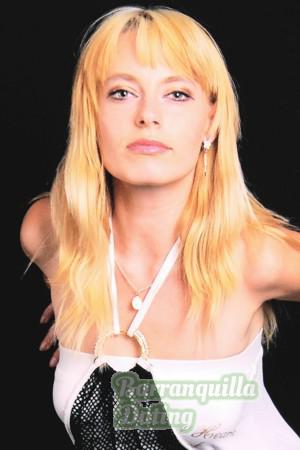 98328 - Natalia Age: 22 - Ukraine