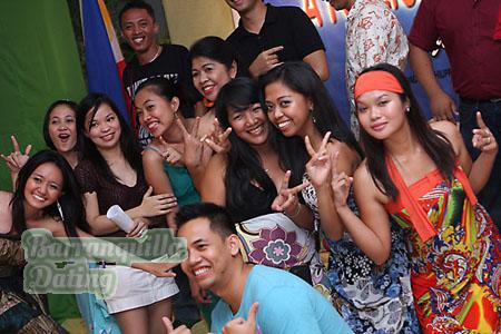 women-of-philippines-113