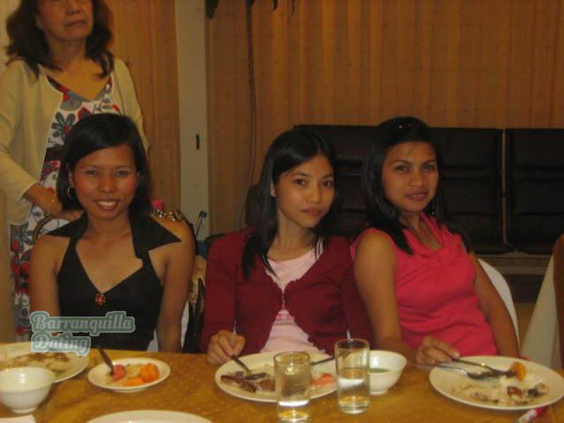 Philippine-Women-8594-1